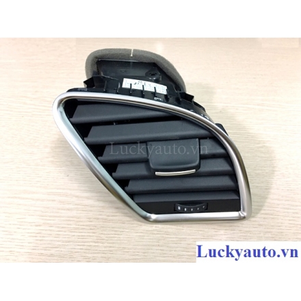 Cửa gió điều hòa phải xe Audi A4 đời 2009_ 8T1 820 902 C_ 8T1820902C